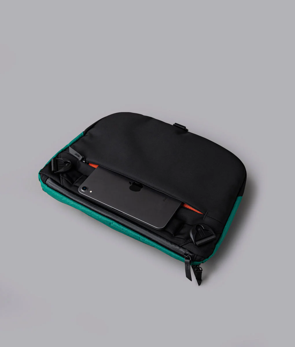 Bravo Sling Max V2 - Vivid - Image 33