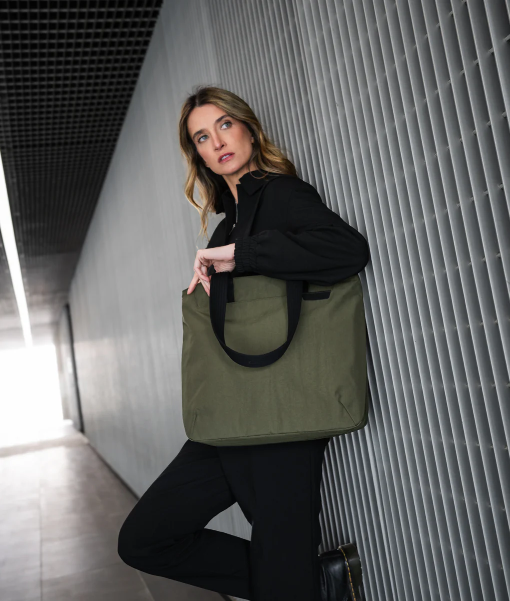 Flight Tote (L) - Image 49