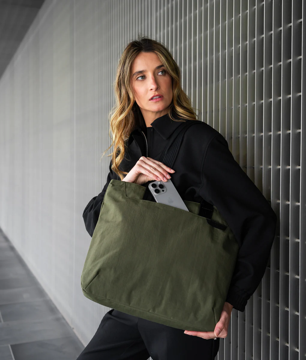 Flight Tote (L) - Image 50
