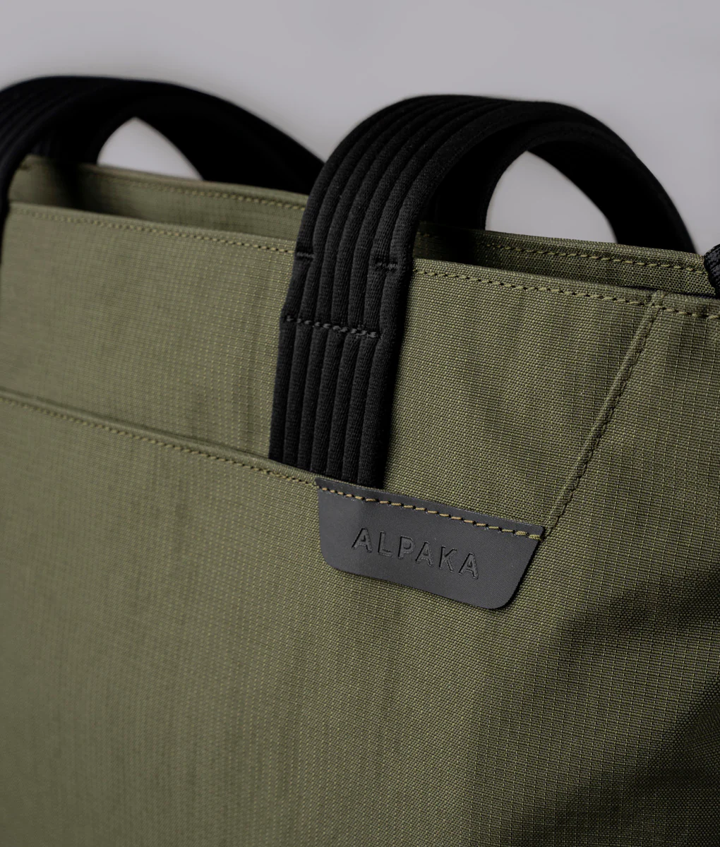 Flight Tote (M) - Image 41