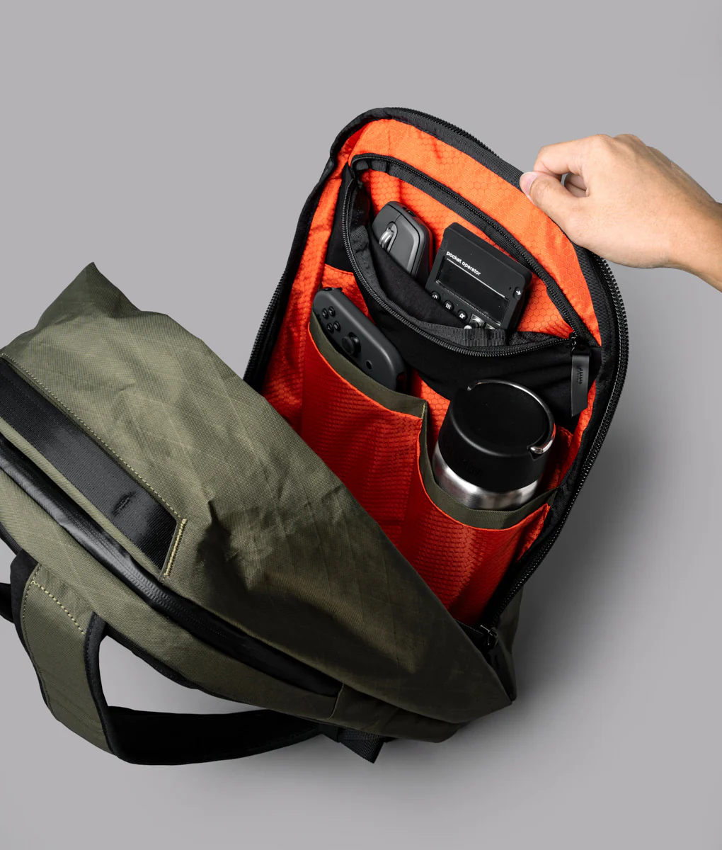 Metro Backpack Pro - Image 32