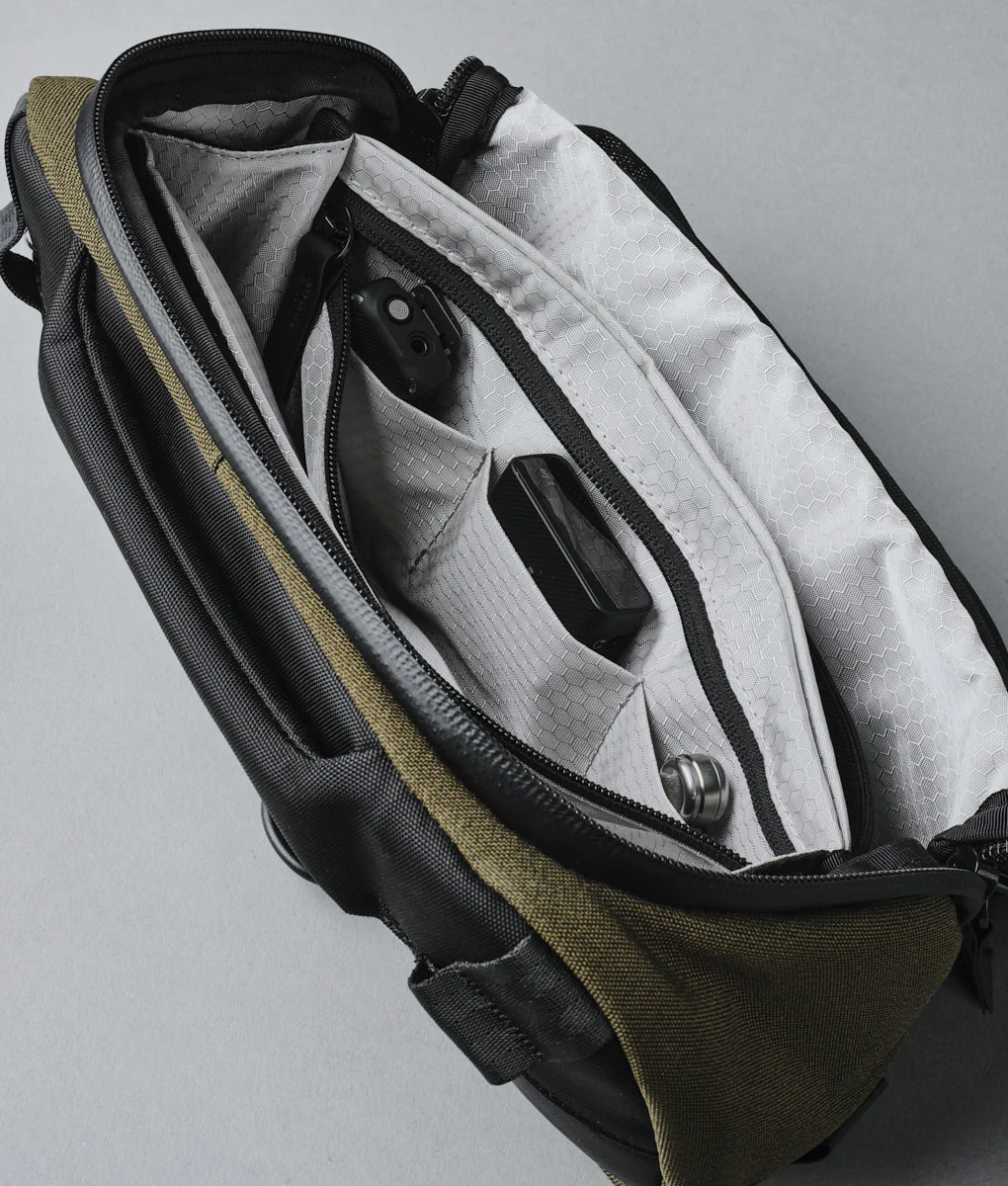 Vertex Pouch - Image 47